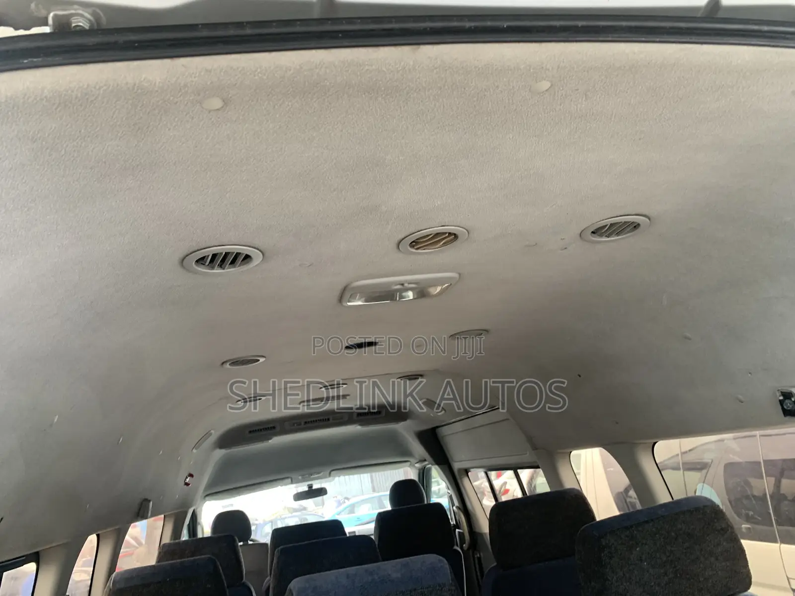 Toyota HiAce 2017 White