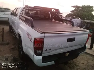 Toyota Tacoma 2023 White