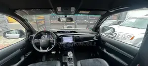 New Toyota Hilux 2024 White