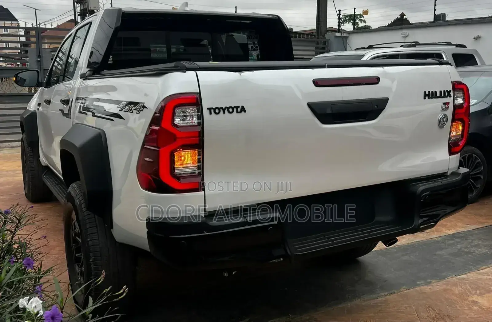 New Toyota Hilux 2024 White