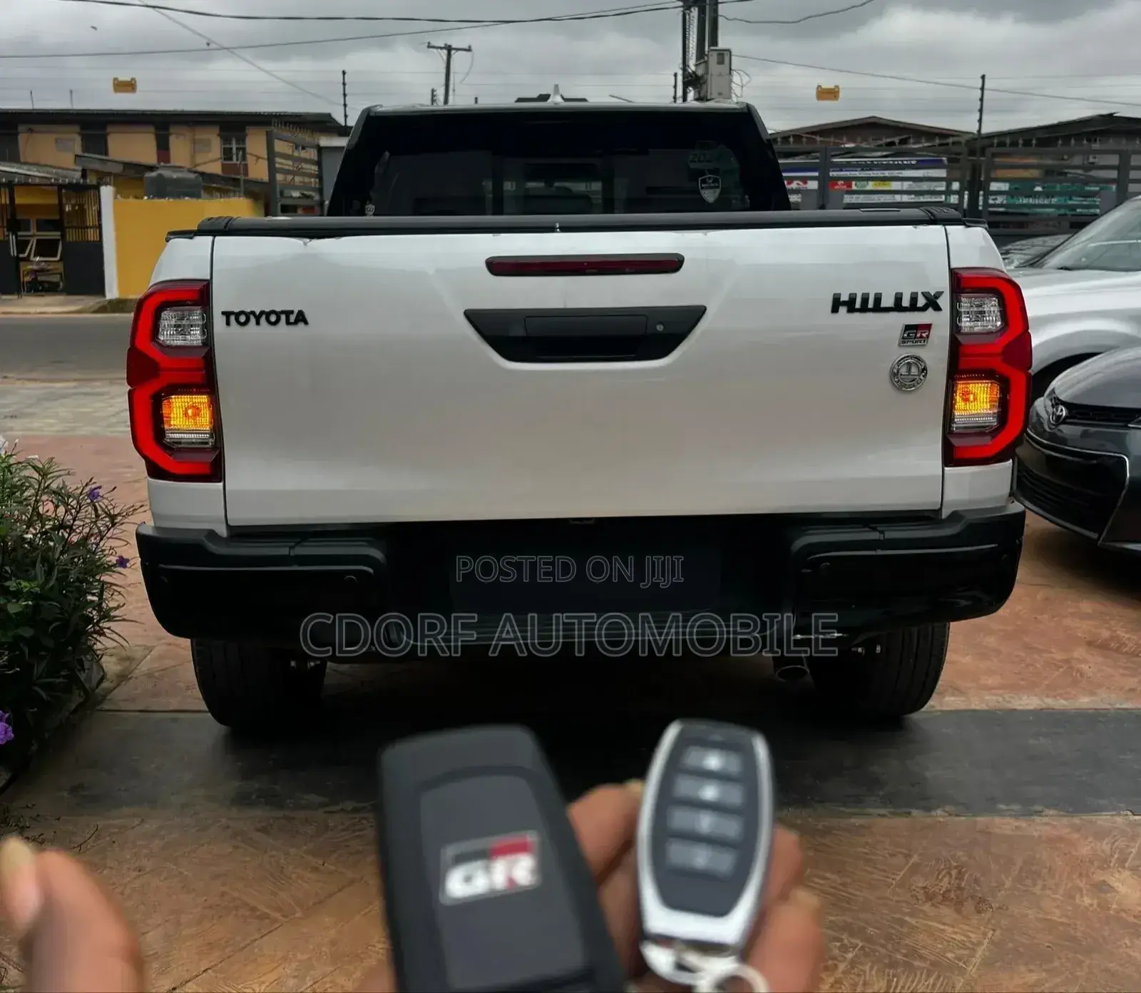 New Toyota Hilux 2024 White