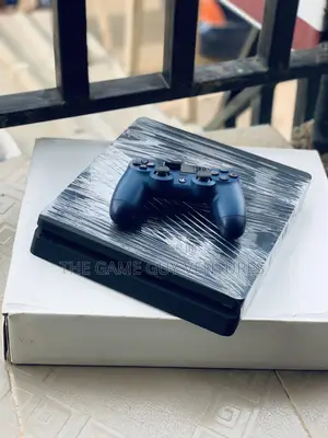 Slim Ps4 (12games)