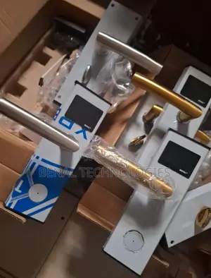Reinvent Hotel Check-In: Smart Card Access and Free Software