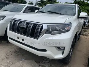 Toyota Land Cruiser Prado 2023 White