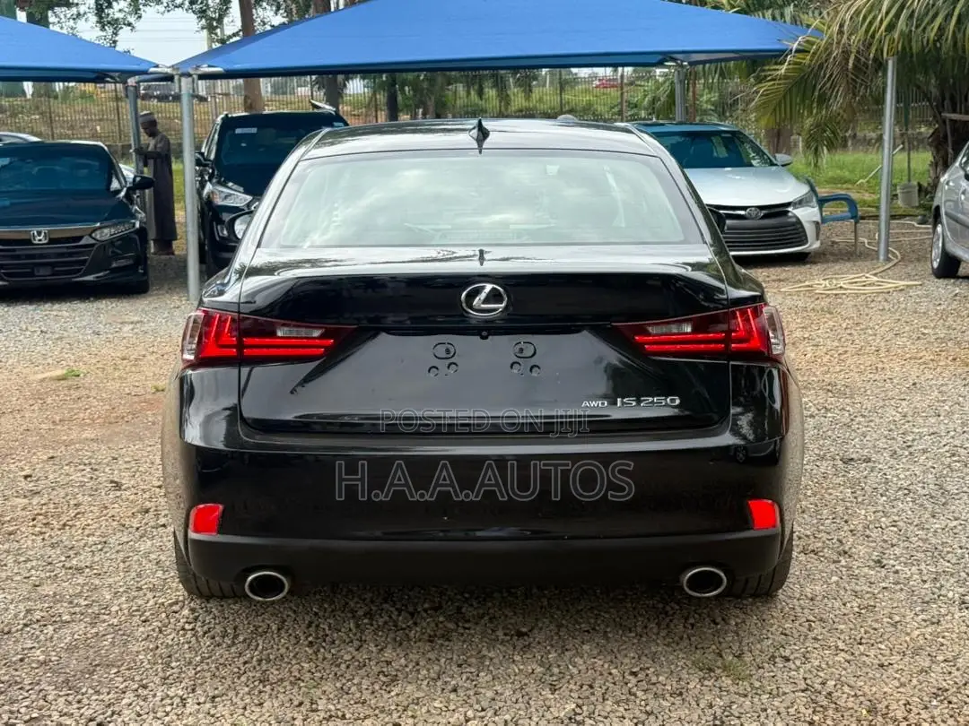 Lexus IS 250 2015 Black