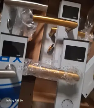 Unlock Hotel Rooms With Card Locks Free Check-in Software