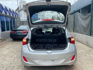 Hyundai Elantra 2015 Silver