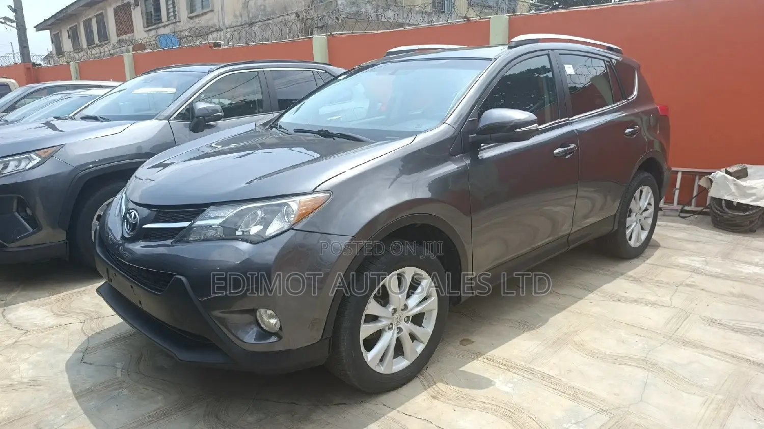Toyota RAV4 Limited 4dr SUV (2.5L 4cyl 6A) 2015 Gray