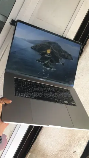 Laptop Apple MacBook Pro 2019 64GB Intel Core i9 SSD 2T