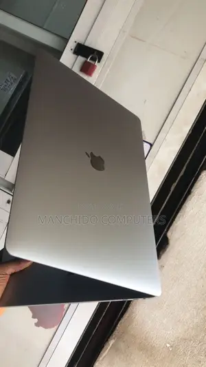 Laptop Apple MacBook Pro 2019 64GB Intel Core i9 SSD 2T