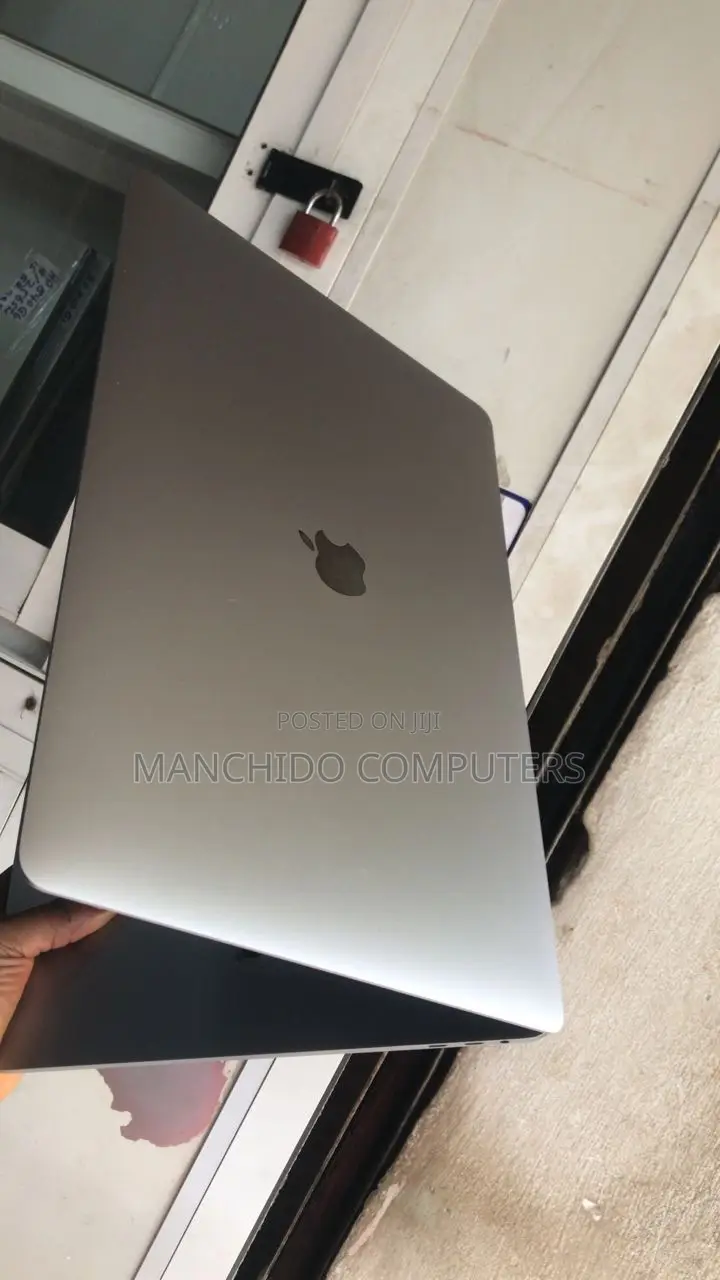 Laptop Apple MacBook Pro 2019 64GB Intel Core i9 SSD 2T