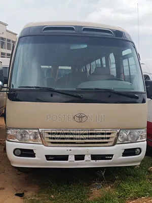 Toyota Coaster 2014 Gold