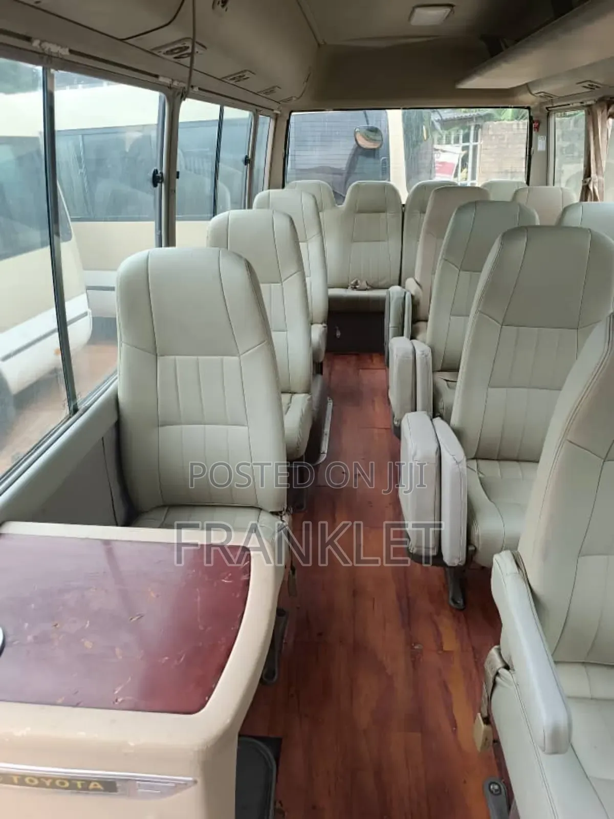 Toyota Coaster 2014 Gold