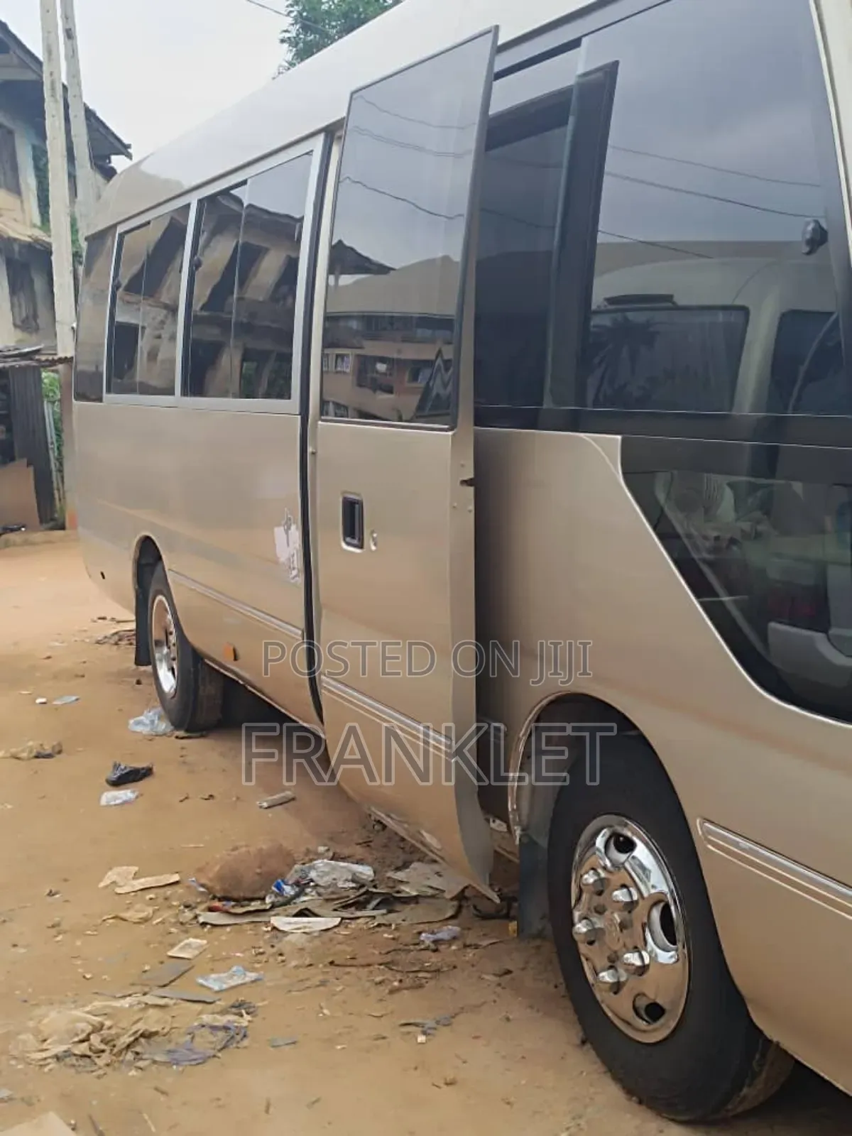 Toyota Coaster 2014 Gold