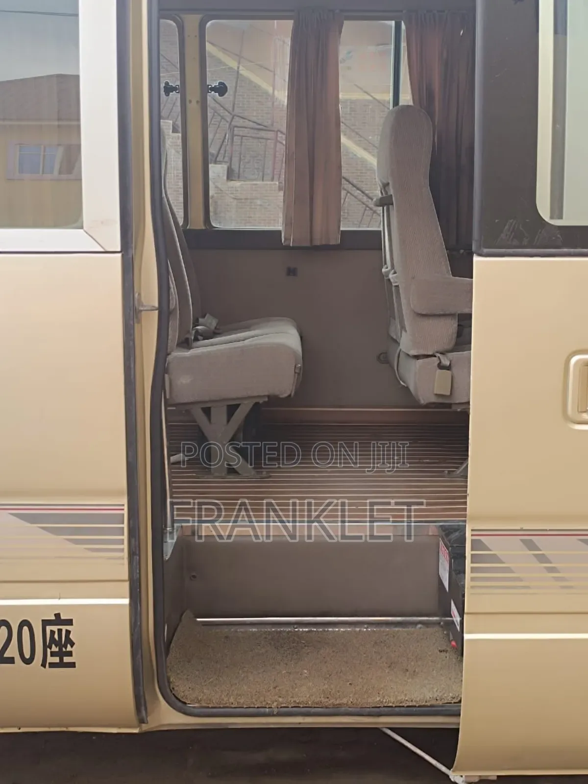 Toyota Coaster 2014 Gold