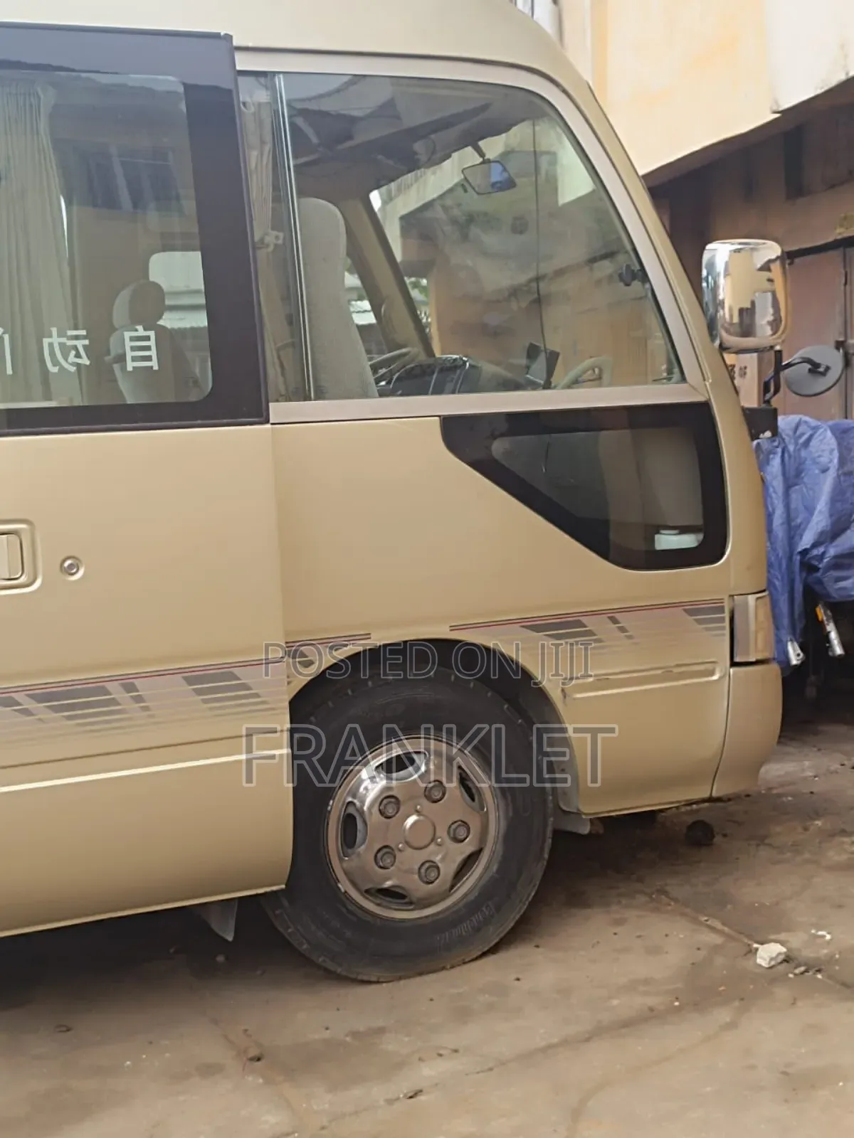Toyota Coaster 2014 Gold