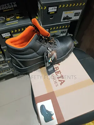 Beta Safety Boot