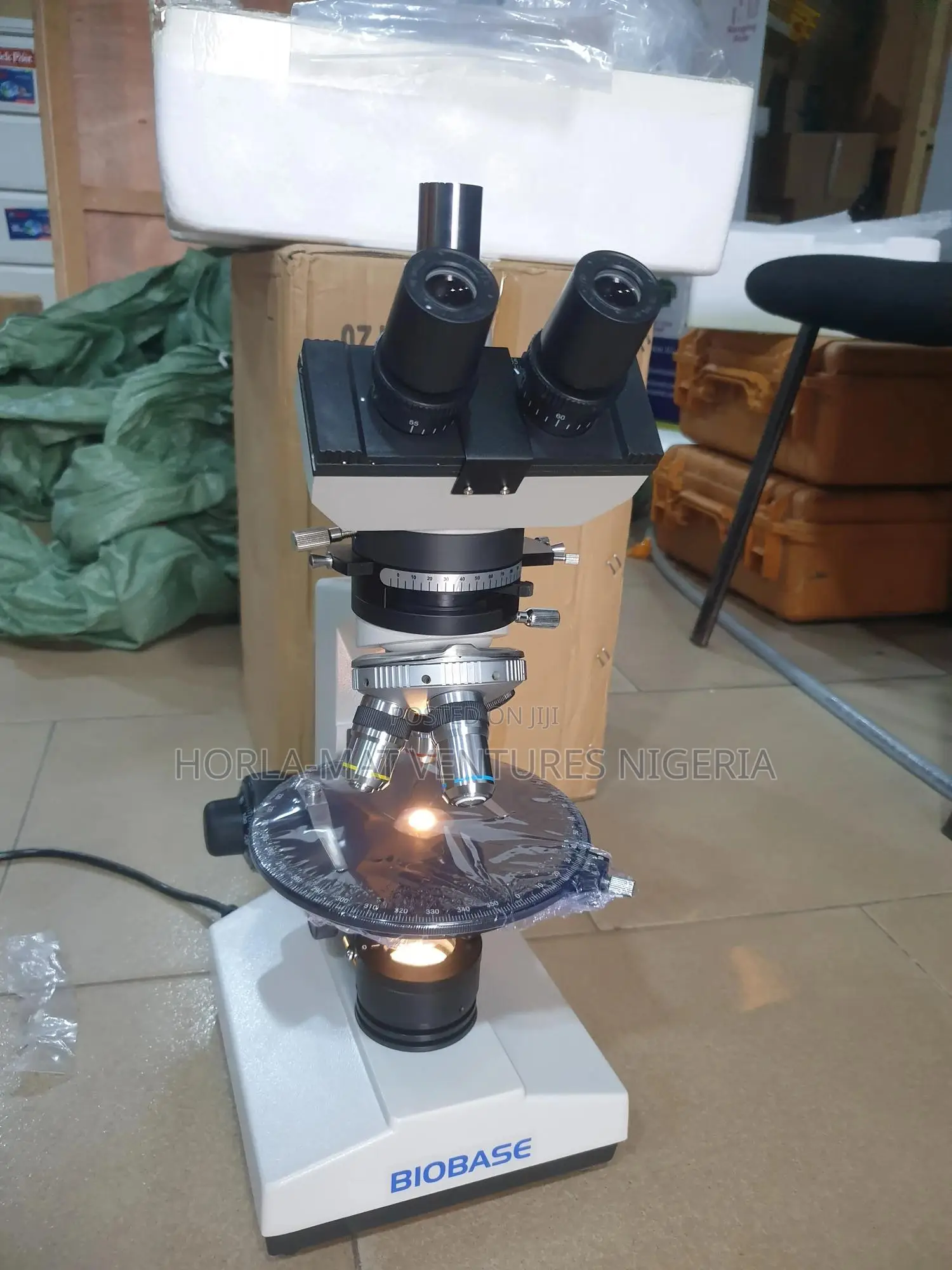 Trinocular Polarize Microscope