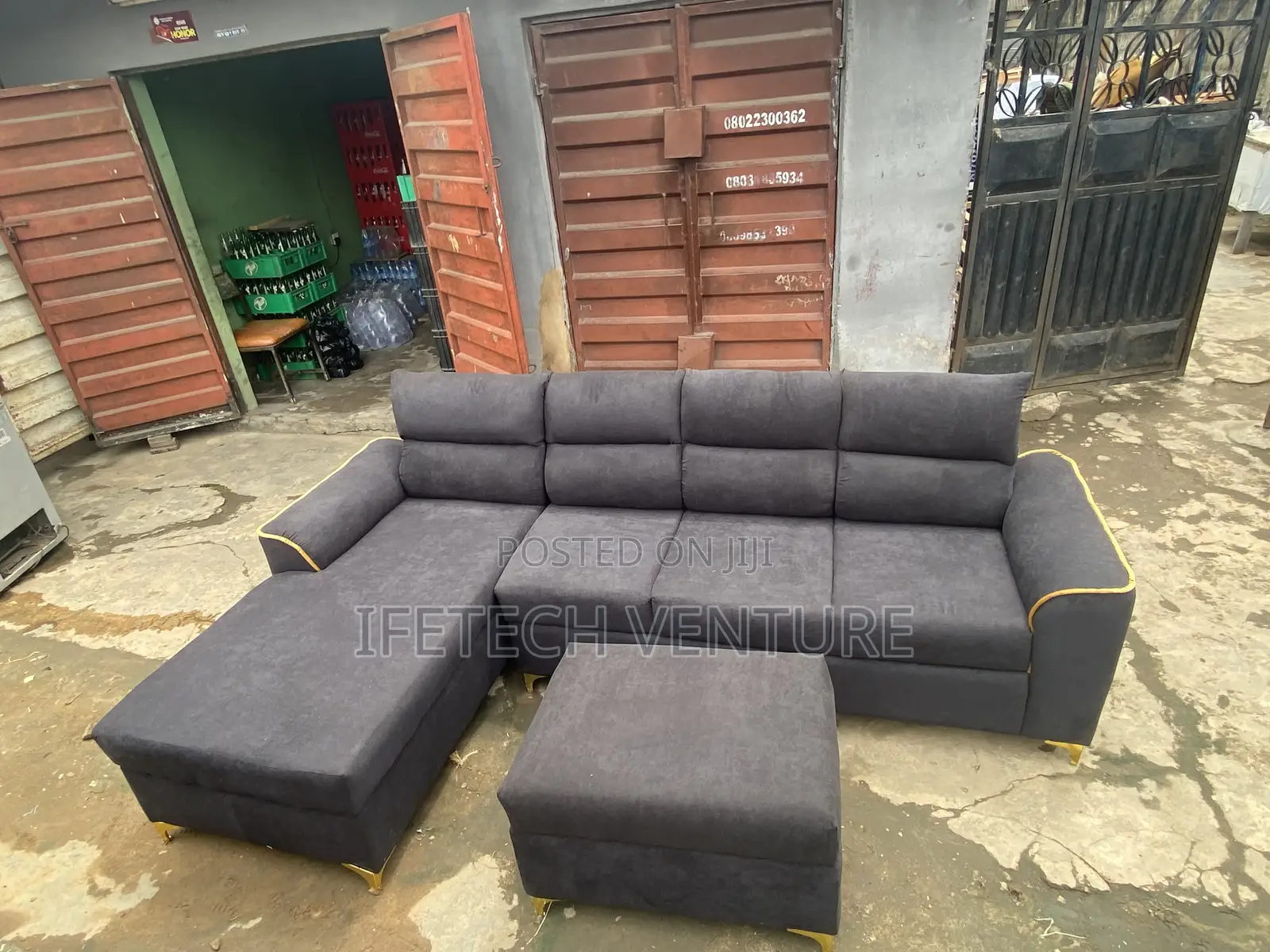 L Shape Divan With Center Table
