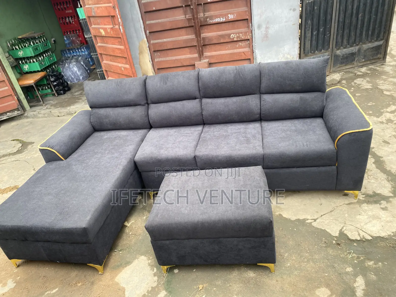 L Shape Divan With Center Table