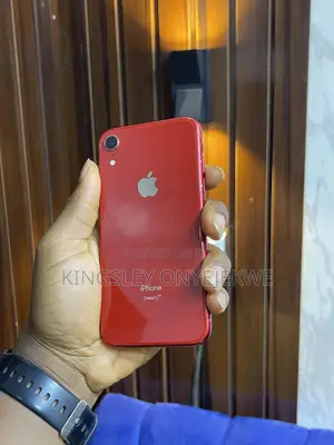 Apple iPhone XR 64 GB Red