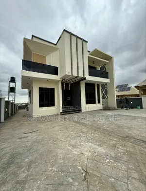 5bdrm Duplex in Carlton Gate Estate, Akobo for sale