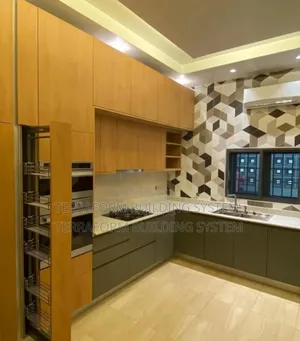 Fitted HDF Kitchen Cabinets With Inbuilt Appliances