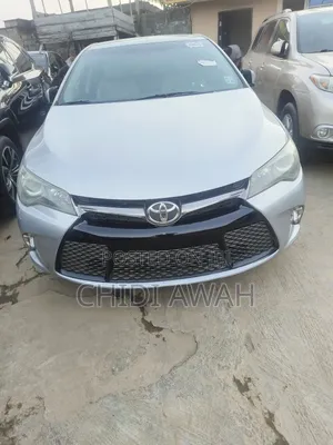 Toyota Camry 2015 Silver