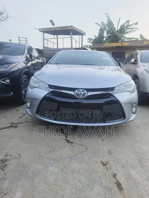 Toyota Camry 2015 Silver