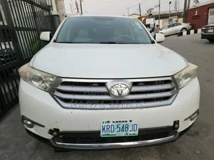 Toyota Highlander Limited 3.5l 4WD 2013 White