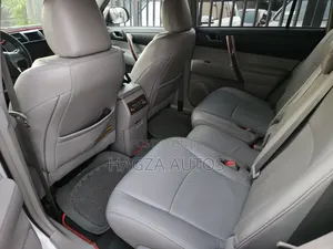 Toyota Highlander Limited 3.5l 4WD 2013 White