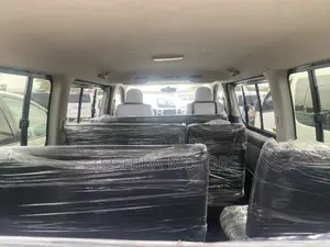 Toyota HiAce 2015 Black