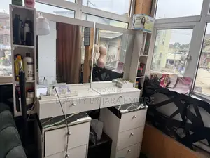 3 Months Used Double Beauty Saloon Mirror With Drawers