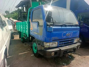 Nissan Cabstar Truck 4 Tyres Tokunbo