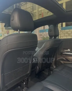 Mercedes-Benz GLA 250 2021 White