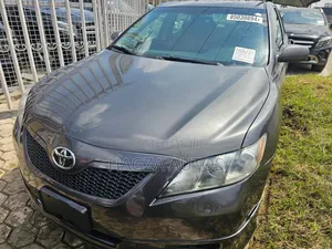 Toyota Camry 2.4 SE 2008 Gray