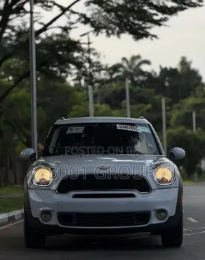 Mini Cooper 2012 Silver