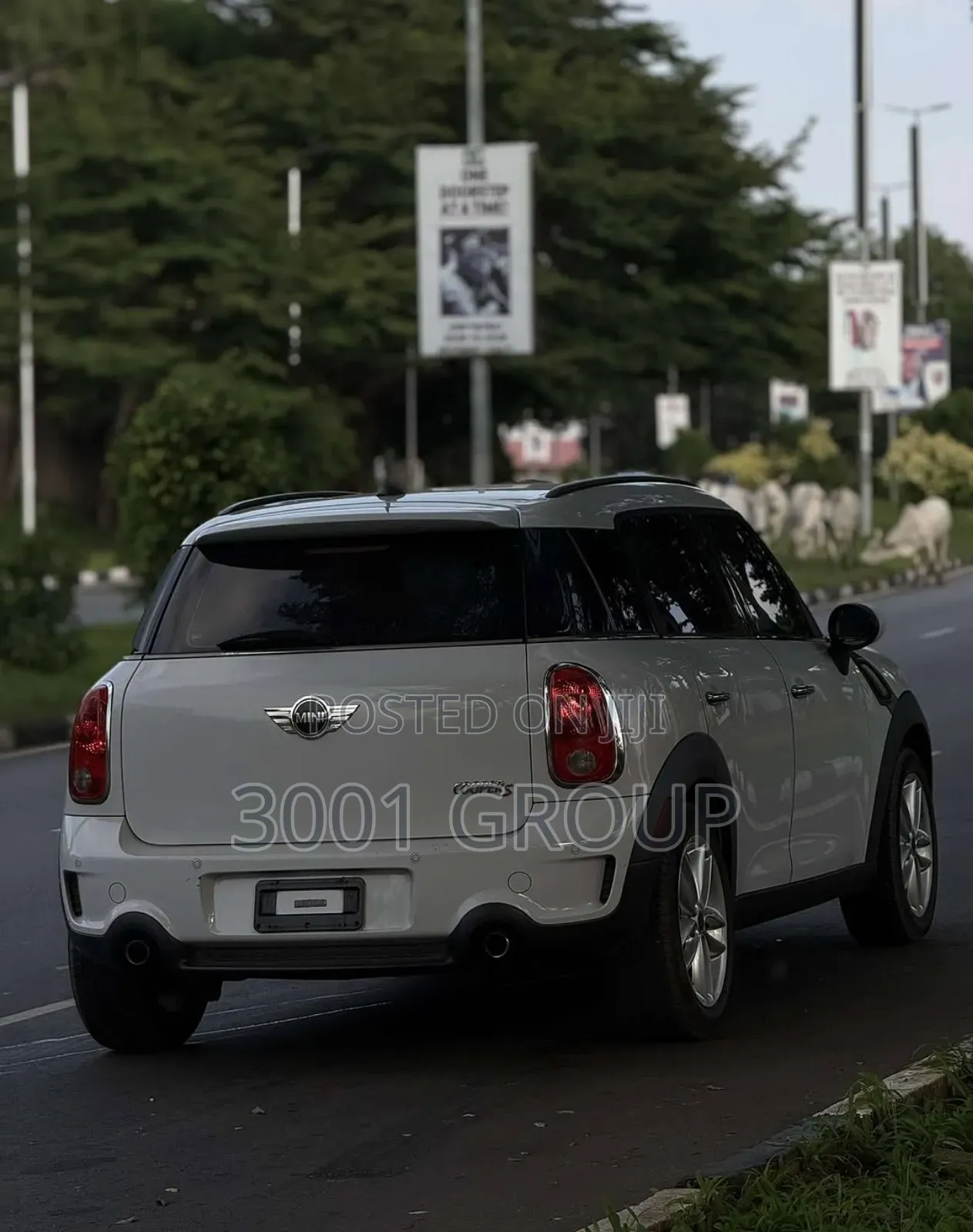 Mini Cooper 2012 Silver