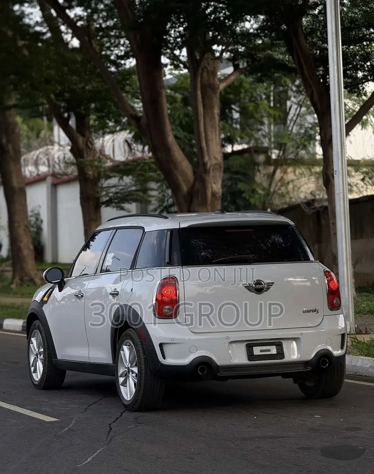 Mini Cooper 2012 Silver