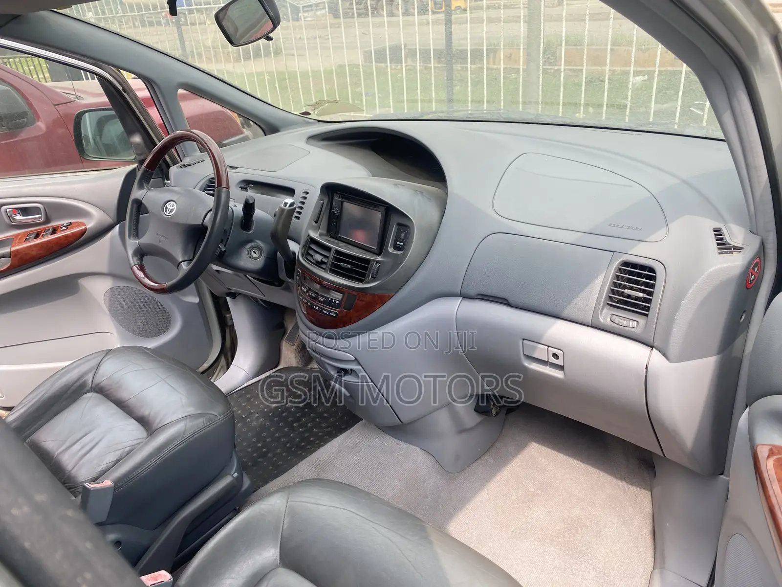 Toyota Previa Automatic 2005 Gray