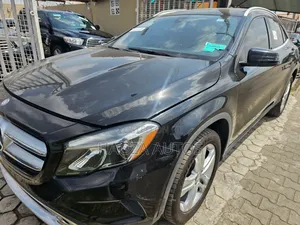 Mercedes-Benz GLA 250 2017 Black