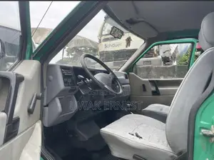 Volkswagen Transporter 1999 Green