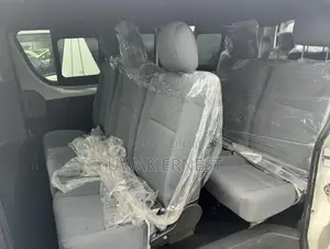 Toyota HiAce 2013 White