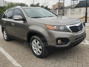 Kia Sorento LX 2012 Gray