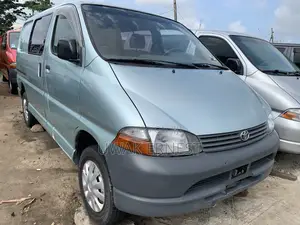 Toyota HiAce 2003 Grey