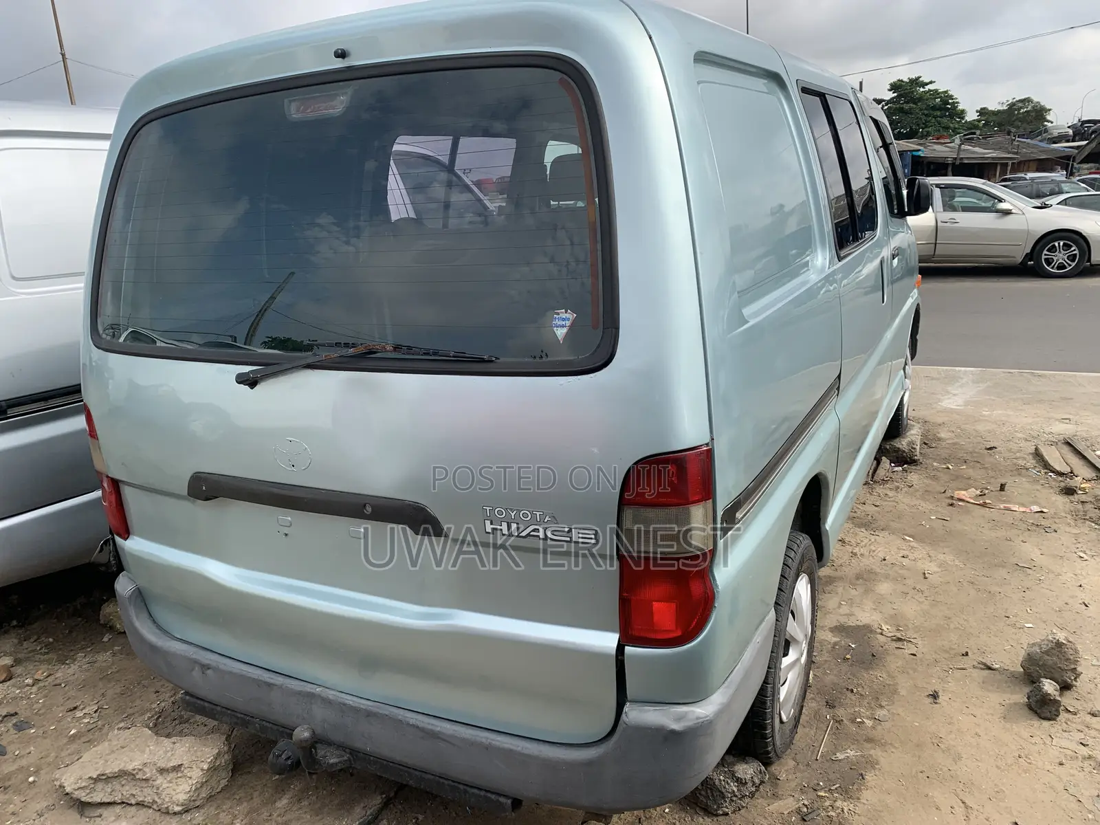 Toyota HiAce 2003 Grey