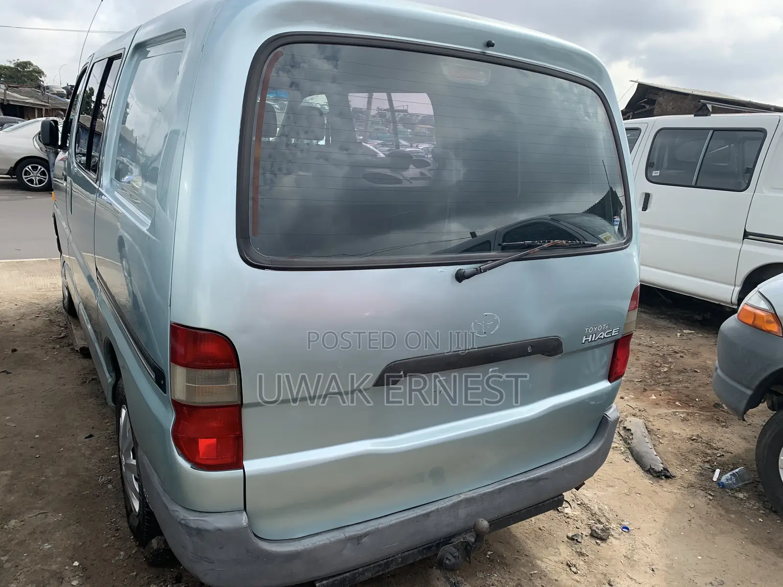 Toyota HiAce 2003 Grey