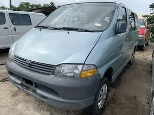 Toyota HiAce 2003 Grey