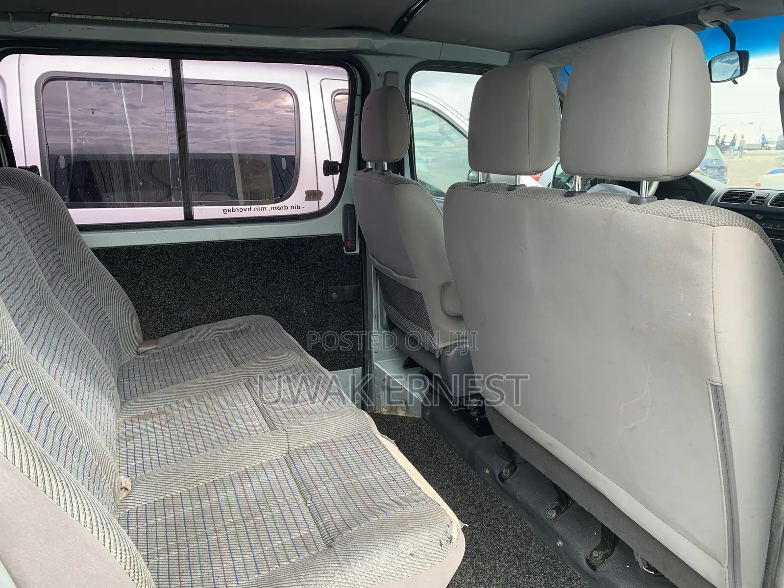 Toyota HiAce 2003 Grey