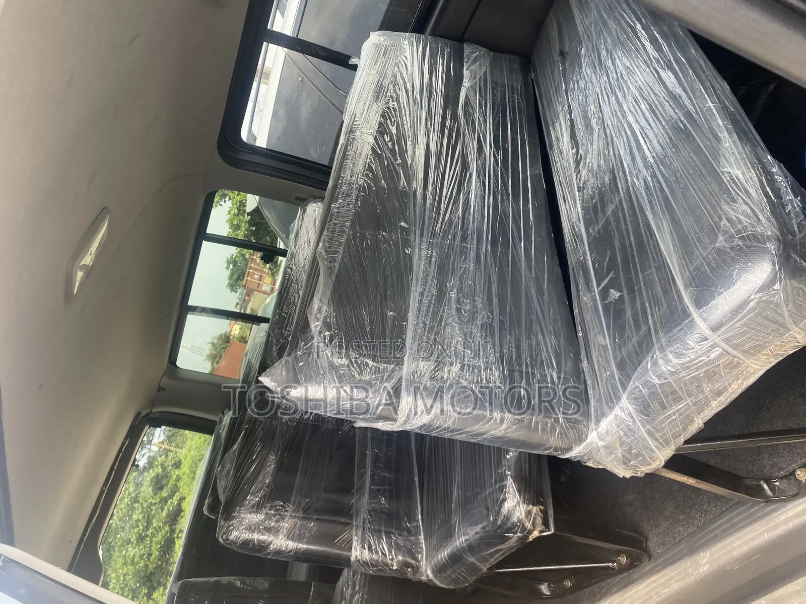 Toyota HiAce 2015 Black